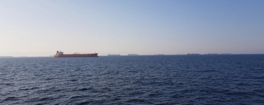 Δύο τάνκερ προσπάθησαν να περάσουν τα Στενά του Ορμούζ και δέχθηκαν πυρά από τους Φρουρούς της Επανάστασης - Ηχητικά ντοκουμέντα