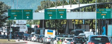 Η Βουλγαρία στο ευρώ: Εμείς πάμε για καύσιμα, αυτοί έρχονται... για ακίνητα