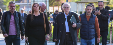 Διεκόπη η δίκη για τα Τέμπη: «Έλεος, αυτό πρώτη φορά το αντιμετωπίζω» είπε αγανακτισμένη η πρόεδρος