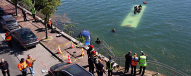 Λεωφορείο με 4 επιβάτες έπεσε στον Σηκουάνα, στο τιμόνι βρισκόταν εκπαιδευόμενος οδηγός, δείτε βίντεο
