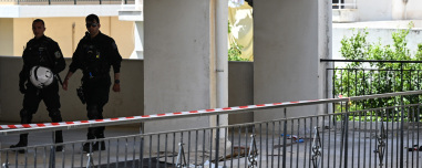 Η τραγωδία της Ηλιούπολης: Πώς δύο κορίτσια 17 ετών έφτασαν στην πτώση στο κενό; Βαραίνουν τα ερωτήματα