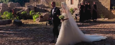 Δείτε τον Πέτρο Κωστόπουλο να «παραδίδει» την κόρη του, Αμαλία, στον γαμπρό: Η ανάρτησή του στο Instagram