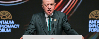 Γιατί ο Ερντογάν έχει οξύνει τη ρητορική κατά του Ισραήλ: Τα συμφέροντα στη Συρία και οι πιθανότητες για κλιμάκωση στην Ανατολική Μεσόγειο