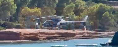 Συνελήφθη επιβάτης του ελικοπτέρου στις Σπέτσες, τον είδαν να πετάει ένα σακουλάκι με ναρκωτικά