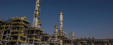 Στα πρόθυρα ενεργειακού εφιάλτη η Ευρώπη: Η Saudi Aramco ακυρώνει ή μεταθέτει παραδόσεις αργού πετρελαίου προς ευρωπαϊκά διυλιστήρια