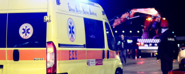 Από έναν λάθος χειρισμό λόγω βροχής η οικογενειακή τραγωδία με τους τρεις νεκρούς στο λιμάνι του Πειραιά όταν αυτοκίνητο έπεσε στη θάλασσα