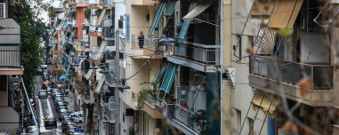 Παλιές πολυκατοικίες και ετοιμόρροπα μπαλκόνια: Τα καμπανάκια κινδύνου που δεν πρέπει να αγνοούν οι ιδιοκτήτες, σύμφωνα με καθηγητή του ΕΜΠ