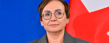 Άννα Κόρβιν-Πιοτρόφσκα: Ποια είναι η δικαστής που τα έβαλε με την ηγεσία του Συνταγματικού Δικαστηρίου και έφερε πολιτική θύελλα στην Πολωνία