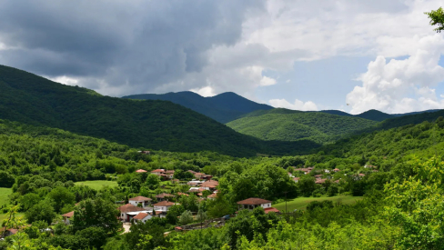 Το ζευγάρι που άφησε τη Θεσσαλονίκη για να ζήσει στην «Άγρια Δύση» των Σερρών