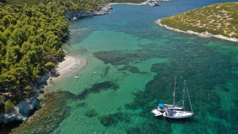 Καλοκαίρι στην ανεμελιά της Σκύρου -Πανέμορφη Χώρα και ανεπιτήδευτες παραλίες