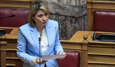 «Το τζάμπα πέθανε»: Αντιδράσεις για τις δηλώσεις της Χριστίνας Αλεξοπούλου για το κόστος στέγασης των εκπαιδευτικών, δείτε βίντεο
