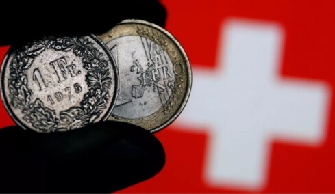 Υπουργείο Οικονομικών: Δεν παραβιάζεται το Ενωσιακό Δίκαιο από τη ρύθμιση για τα δάνεια σε ελβετικό φράγκο
