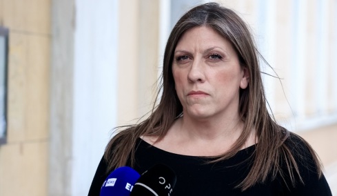 Κωνσταντοπούλου κατά Τσίπρα: Είναι απατεώνας, γελοιοποίησε τη χώρα, πήγε ΗΠΑ χωρίς να ξέρει αγγλικά και μπαμπάλιζε στον Κλίντον