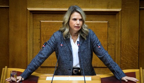 Η Ομάδα Αλήθειας έκανε βίντεο τα «με» και «χωρίς» καρέκλα της Μιλένας Αποστολάκη: Τι έλεγε για τα αγροτικά μπλόκα ως υφυπουργός, τι λέει σήμερα 
