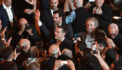 Νέο κόμμα με αυτοοργάνωση προανήγγειλε ο Τσίπρας και είπε ότι τα κόμματα του προοδευτικού χώρου έχουν κλείσει τον κύκλο τους