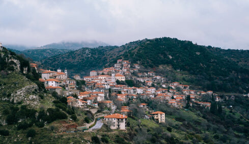  4 προορισμοί στην Ελλάδα για χειμερινό solo travelling
