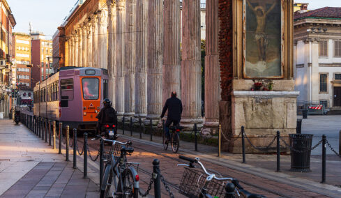 Εξερευνώντας την περιοχή Τιτσινέζε, την ολοζώντανη και μποέμ ιστορική συνοικία του Μιλάνου
