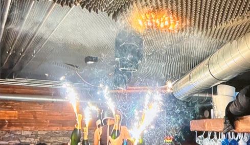 Κραν Μοντανά: Μυστήριο με την πόρτα υπηρεσίας στο Constellation - Ήταν κλειδωμένη από μέσα αποκάλυψε ο ιδιοκτήτης