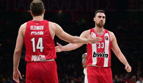 Με Βεζένκοφ και Μιλουτίνοφ η κορυφαία πεντάδα της χρονιάς στην Euroleague