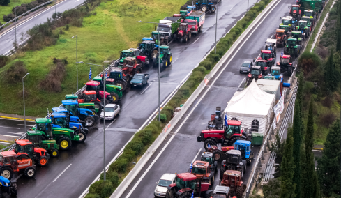 Καβγάς αγροτών on air για τα μπλόκα και τον διάλογο με την κυβέρνηση: «Εμένα δεν με πήρε αγκαλιά ο Κουτσούμπας» - «Δεν είμαστε ούτε καλικάντζαροι, ούτε λαγοί»