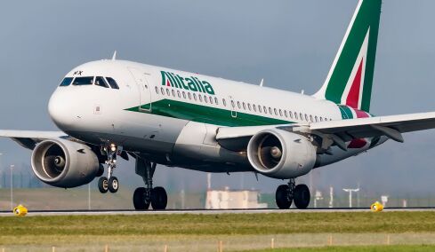 Προβλήματα στον ανεφοδιασμό σε αεροδρόμια της Ιταλίας, περιορίζονται τα διαθέσιμα καύσιμα