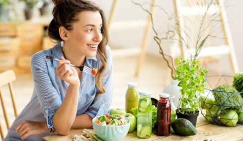 Νηστεία: Η Νο1 παγίδα που μας παχαίνει – Πώς να την αποφύγουμε