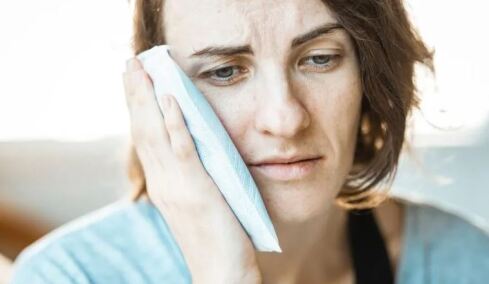 «Πώς καταστράφηκε για πάντα η υγεία μου από έναν πονόδοντο που δεν αντιμετώπισα»