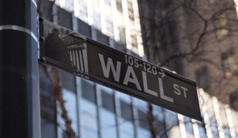 Κόπωση της Wall Street μετά τα ρεκόρ εν μέσω αβεβαιότητας για το Ιράν, το πετρέλαιο και τη Fed