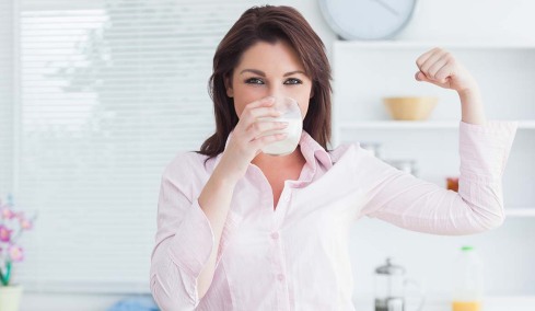 Οστεοπόρωση: Πώς θα «χτίσουμε» γερά οστά – 5 τρόποι