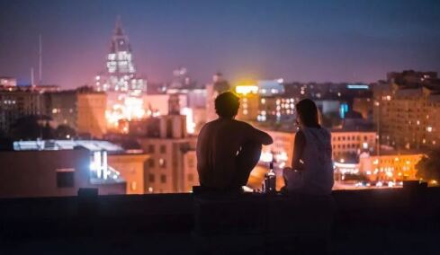 Αυτή η τόσο συνηθισμένη συμπεριφορά είναι καταστροφική για τη σχέση μας