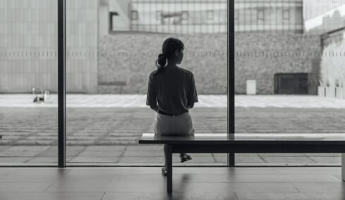 «Είμαι 33 ετών, χωρίς σχέση και φοβάμαι ότι δεν θα βρω ποτέ την αληθινή αγάπη»