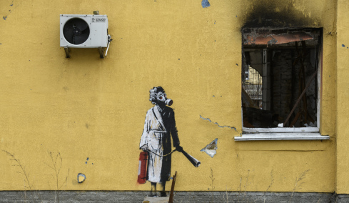 Είναι ο Banksy ο Robin Gunningham; Το Reuters ακολούθησε τα ίχνη του μυστηριώδους street artist μέχρι την Ουκρανία, τι υποστηρίζει στην έρευνά του