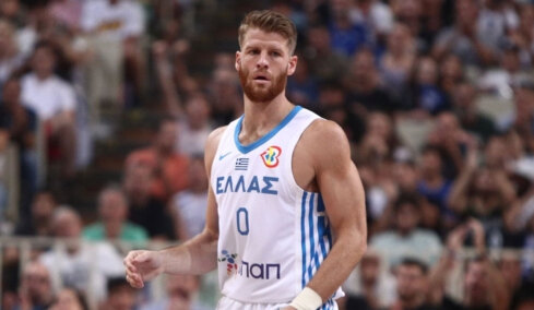 Ο Γουόκαπ απάντησε στον Παναθηναϊκό δημοσιεύοντας φωτογραφία με φανέλα Εθνικής Ελλάδος