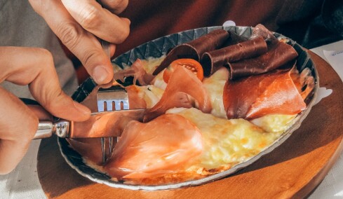 Υψηλή Χοληστερόλη: Δεν είναι τα λιπαρά ένοχα – Αυτός είναι ο πραγματικός εχθρός