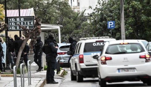 Οι δολοφονίες που άλλαξαν τον χάρτη της Greek Mafia: Η ματωμένη διαδρομή ξεκίνησε από τον αρχινονό Στεφανάκο και έφτασε μέχρι τον Ζαμπούνη που γάζωσαν με 97 σφαίρες