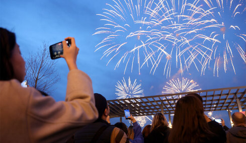 Χιλιάδες συγκεντρώθηκαν για να δουν… ανύπαρκτα πυροτεχνήματα στο Μπέρμιγχαμ για δεύτερη συνεχόμενη χρονιά, δείτε βίντεο