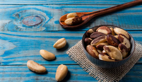 Ο εξωτικός καρπός που «αγαπά» τον θυρεοειδή, θωρακίζει την καρδιά και ενισχύει το νου