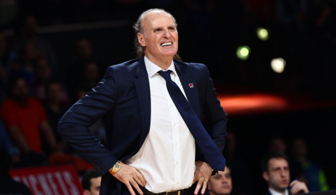 «Σύννεφα» στη σχέση Ιβάνοβιτς και Βίρτους Μπολόνια: Συνδέουν τον έμπειρο προπονητή με τον Άρη