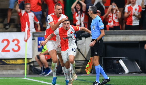 Το συγκινητικό αντίο του Ζαφείρη στην Σλάβια: «Τιμή που φόρεσα αυτή τη φανέλα, όσα έζησα εδώ θα με συνοδεύουν για πάντα»