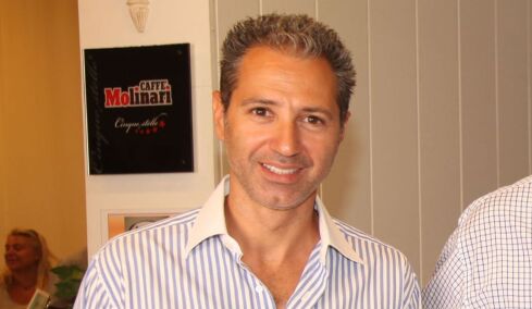 Δημήτρης Κόκοτας: Ντρέπομαι γι’ αυτά που γράφονται, είναι όλα ψέματα, δεν σέβονται τίποτα, δήλωσε η αδερφή του