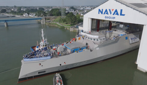 Δείτε live: Η τελετή ονοματοδοσίας και η ύψωση της ελληνικής σημαίας στην φρεγάτα Belharra «Κίμων» στη Λοριάν της Γαλλίας