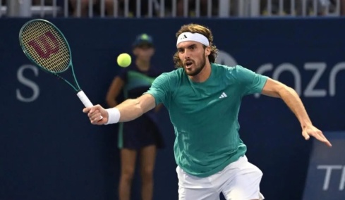 Νικηφόρα πρεμιέρα για τον Τσιτσιπά στο Miami Open, 2-0 σετ τον Φέρι και προκρίθηκε στον 2ο γύρο