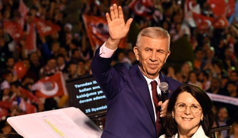 Η εισαγγελία ζητά άδεια από το τουρκικό υπουργείο Εσωτερικών για έρευνα εις βάρος του δημάρχου Άγκυρας