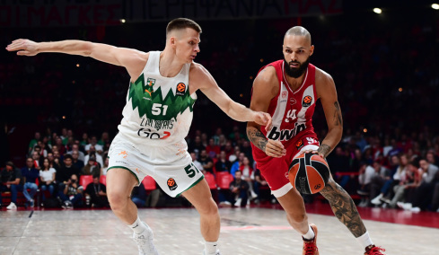 Ολυμπιακός - Ζάλγκιρις 77-56 (Δ' περίοδος): Με πατημένο το... γκάζι για τη νίκη στο ΣΕΦ - Live 