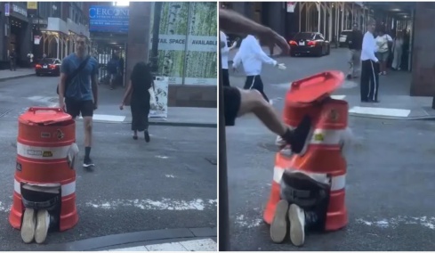 Νεοϋορκέζος φαρσέρ που τρομάζει περαστικούς δέχθηκε κλοτσιά από «θύμα» του – Το βίντεο έγινε viral 