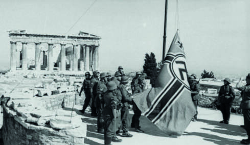 Όταν ο Τόμας Μαν καταδίκαζε τη ναζιστική εισβολή στην Ελλάδα: Σύντομα η αποκρουστική σβάστικα θα κυματίζει στην Ακρόπολη 