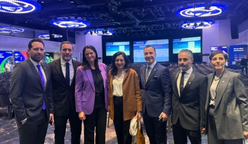 ReBrain Greece στη Νέα Υόρκη: Κάλεσμα επαναπατρισμού από την Κεραμέως με φορολογικά και επαγγελματικά κίνητρα 