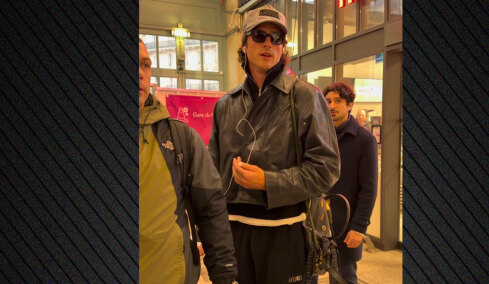 Η τεταμένη στιγμή ανάμεσα στον Τζέικομπ Ελόρντι και φωτογράφο: Μου το κάνετε πραγματικά πολύ δύσκολο να ζήσω