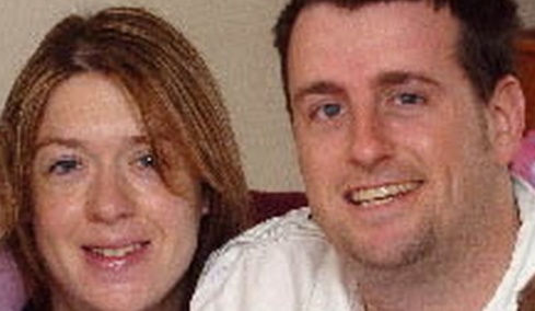 Φρίκη στη Βρετανία με «υπόθεση Πελικό»: 49χρονος νάρκωνε και βίαζε με άλλους πέντε άνδρες τη σύζυγό του επί 13 χρόνια