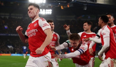 League Cup: Προβάδισμα πρόκρισης στον τελικό για Άρσεναλ, 3-2 την Τσέλσι στο «Στάμφορντ Μπριτζ», δείτε τα γκολ
